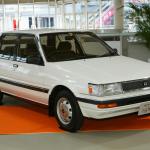 【画像】隣近所は皆同じ！　石を投げれば当たるほど売れまくったトヨタ車７選 〜 画像9