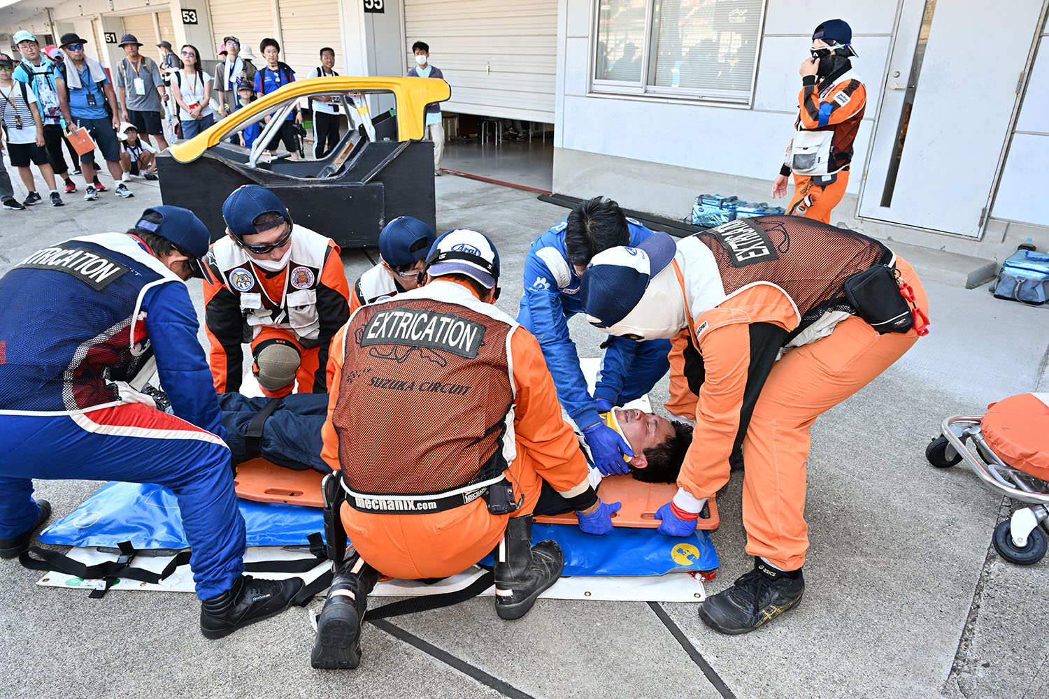 スーパーGT第５戦鈴鹿ラウンドのレスキューオフィシャルのデモンストレーション 〜 画像38